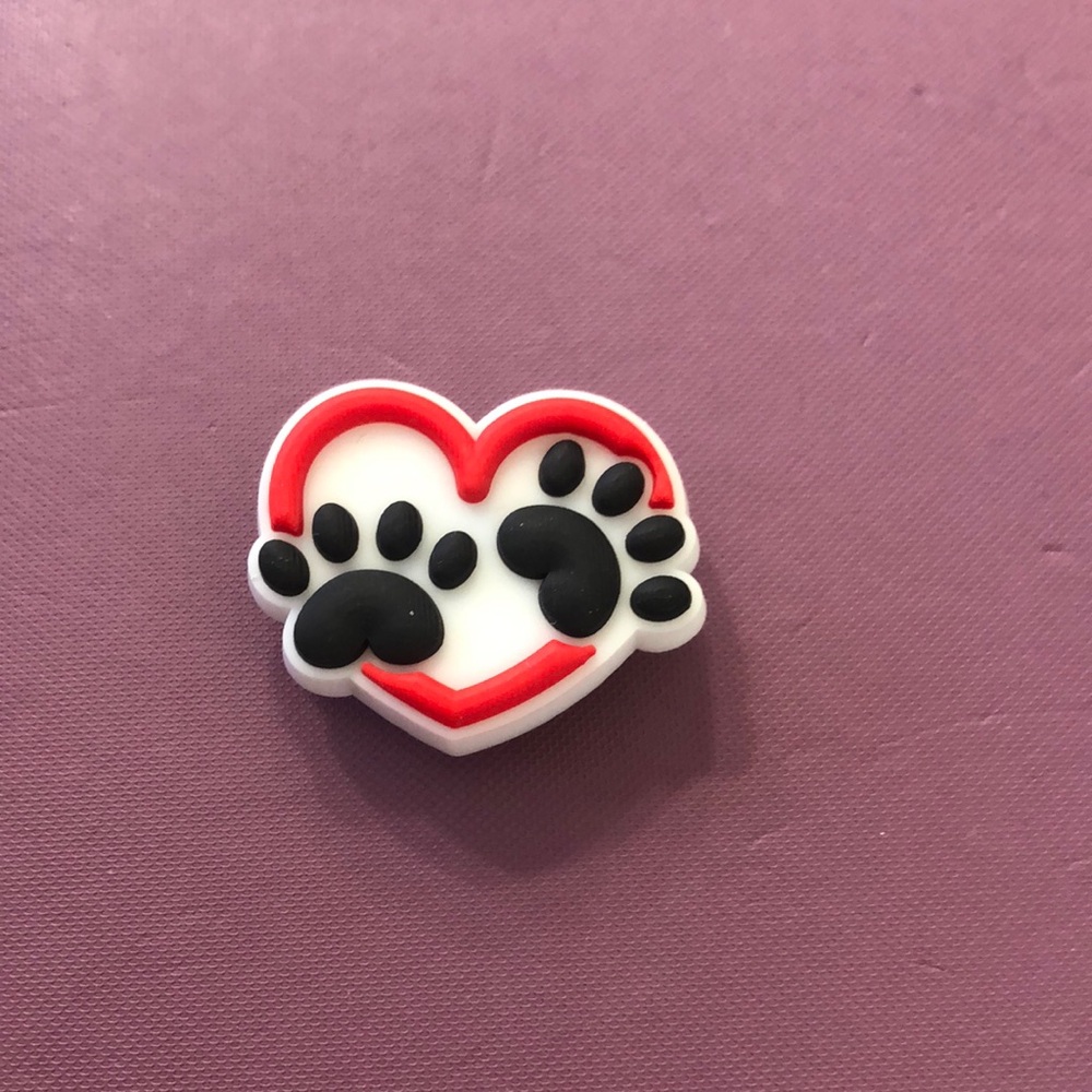 Croc Charm - Heart with 2 paw prints